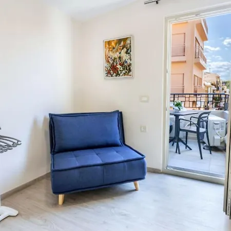 Gallery Art Apartment